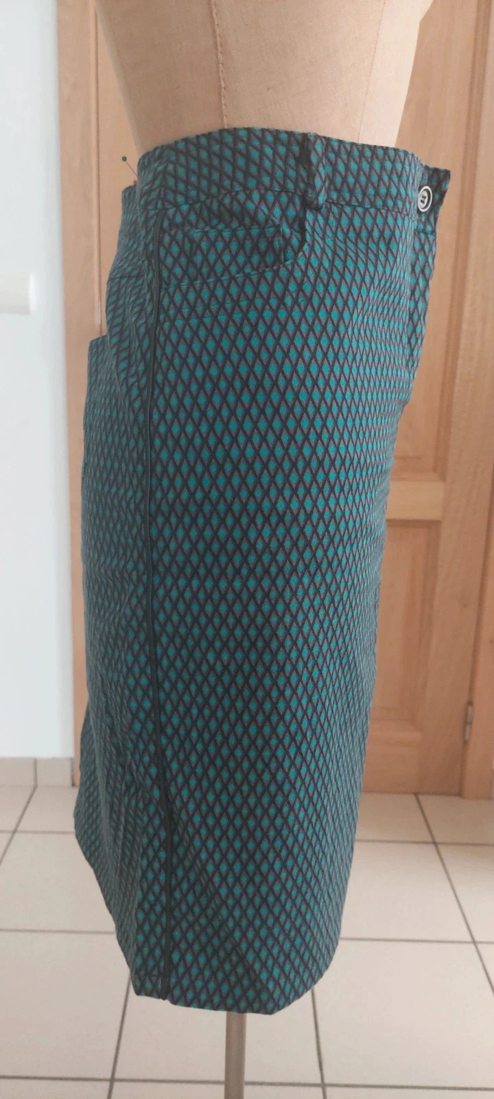 Jupe droite motifs géométriques - Happy D. by Damart - Taille 40 – photo 2